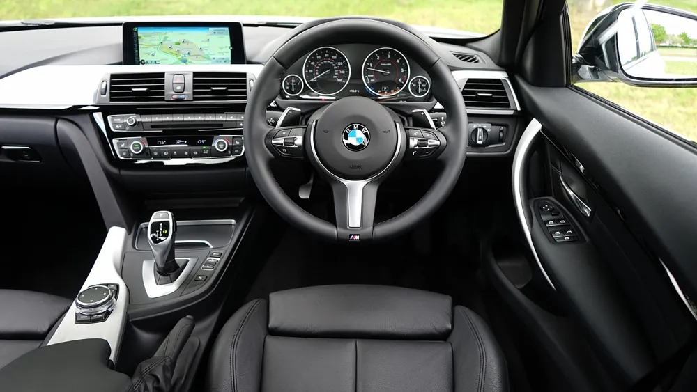 bien utiliser le régulateur de vitesse commandes au volant